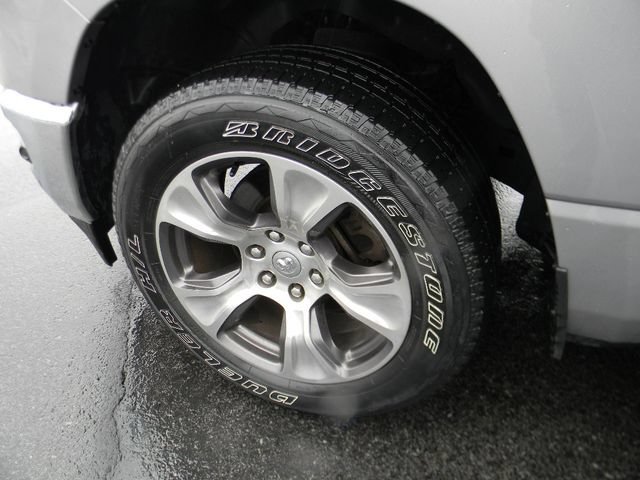 Used 2024 RAM 1500 Laramie AWD/4WD image 11