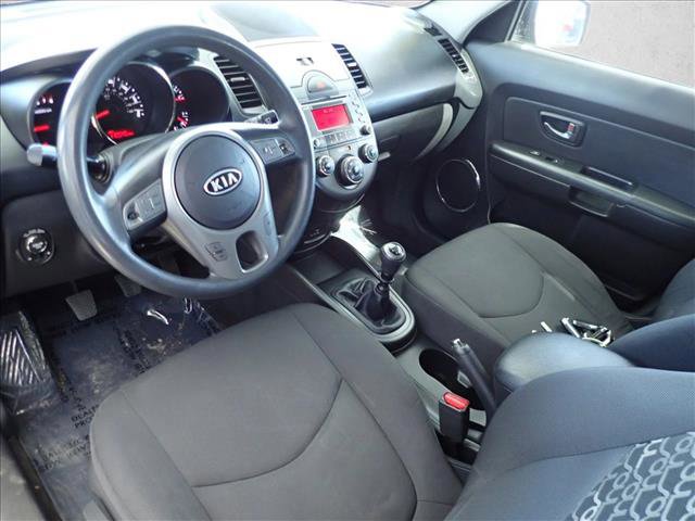 Used 2011 Kia Soul + w/ Audio Pkg image 10