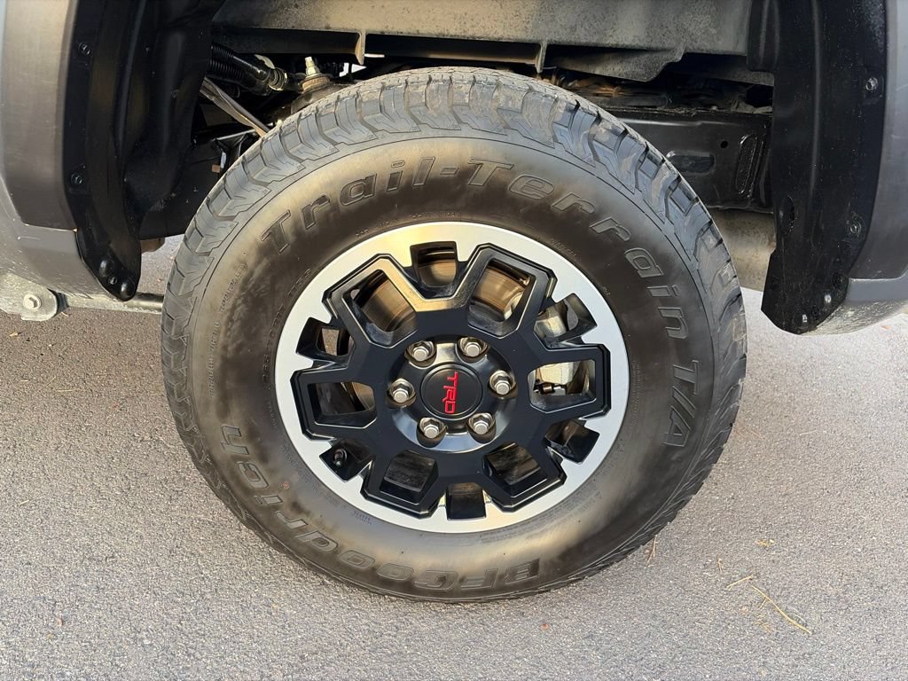 Used 2025 Toyota Tacoma TRD Off-Road AWD/4WD image 28