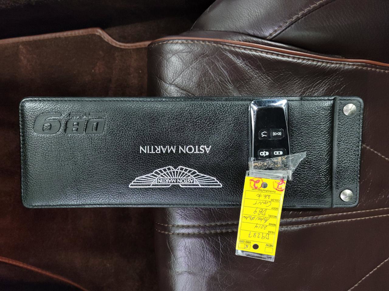 Used 2014 Aston Martin DB9 Volante RWD image 23