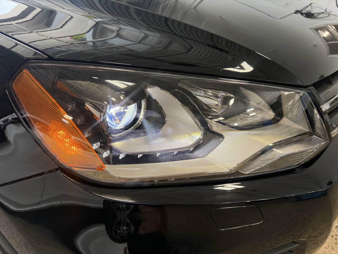 Used 2012 Volkswagen Touareg VR6 AWD/4WD image 22