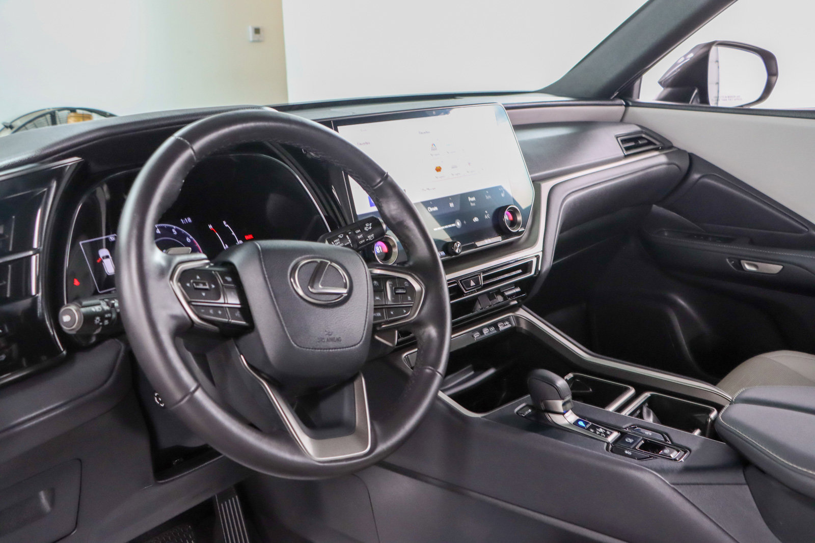 Used 2024 Lexus TX 350 FWD w/ Cold Weather Package image 23