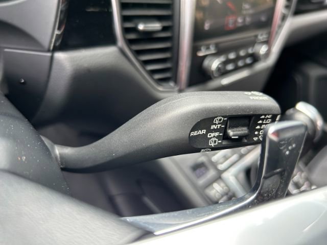 Used 2018 Porsche Macan GTS image 24