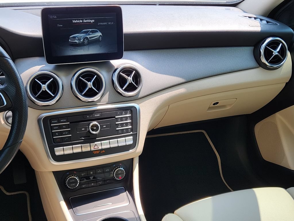 Used 2018 Mercedes-Benz GLA 250 4MATIC image 30