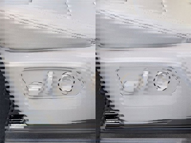 New 2026 GMC Sierra 2500 SLT w/ SLT Premium Package image 16