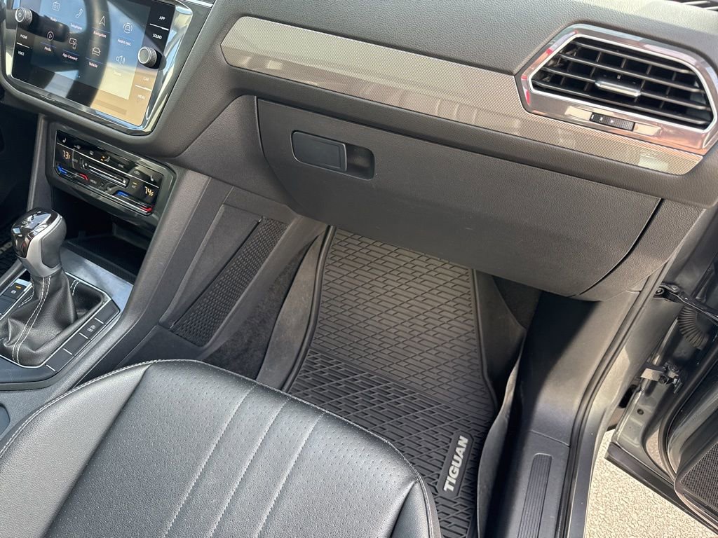 Certified 2023 Volkswagen Tiguan SE w/ Panoramic Sunroof Package image 34