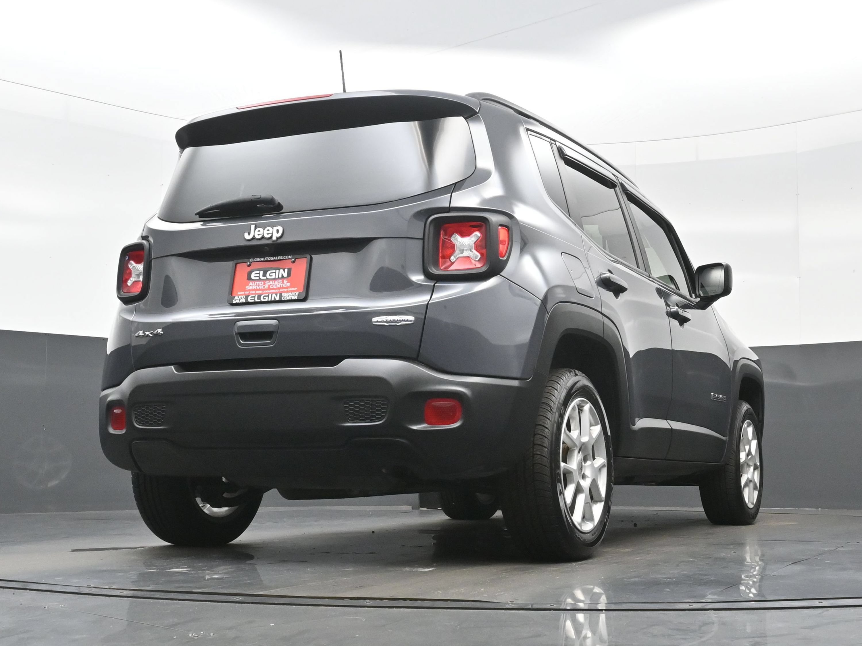 Used 2022 Jeep Renegade Latitude AWD/4WD image 30