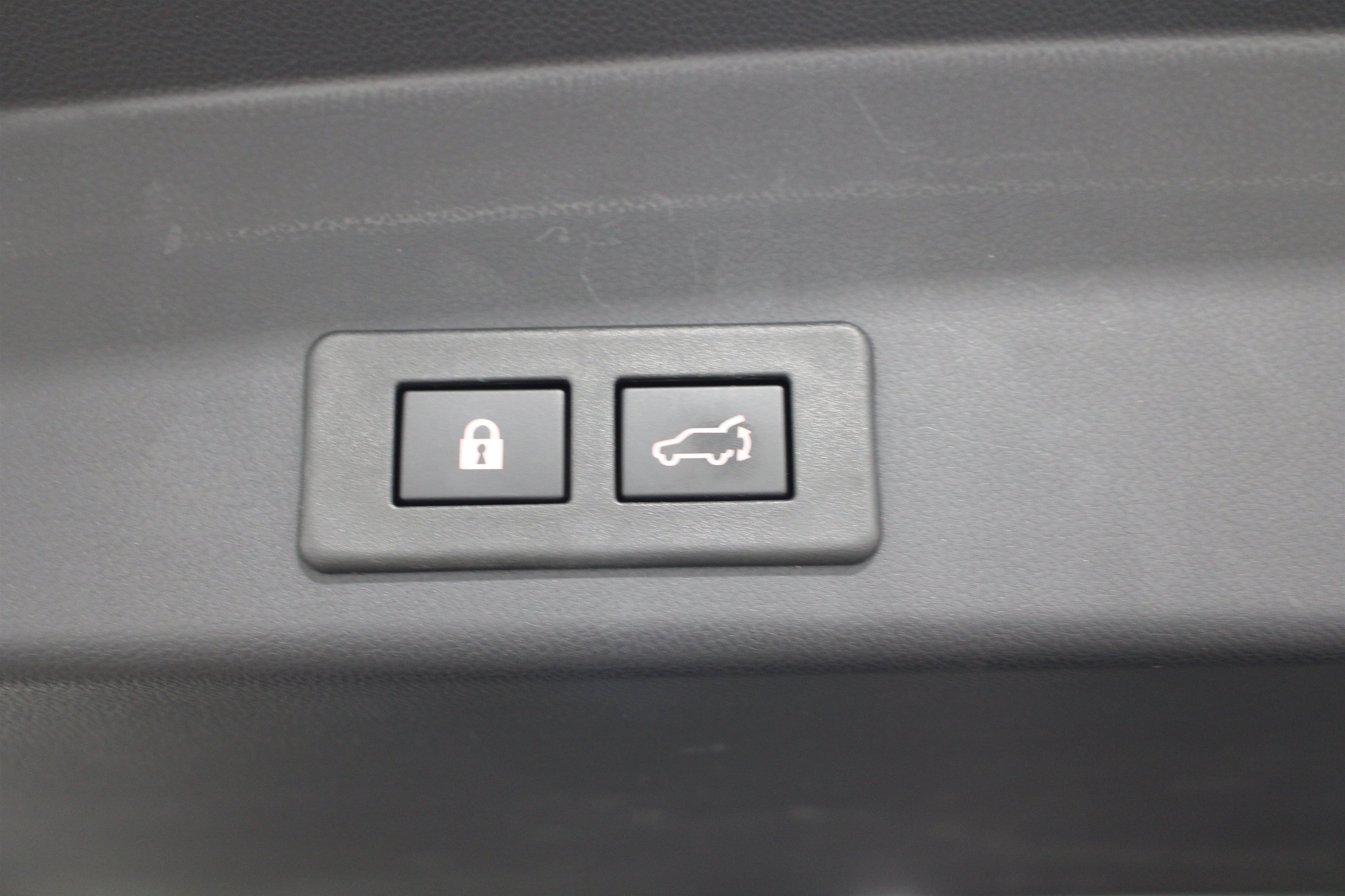 Used 2024 Subaru Ascent Premium w/ Convenience Package AWD/4WD image 22