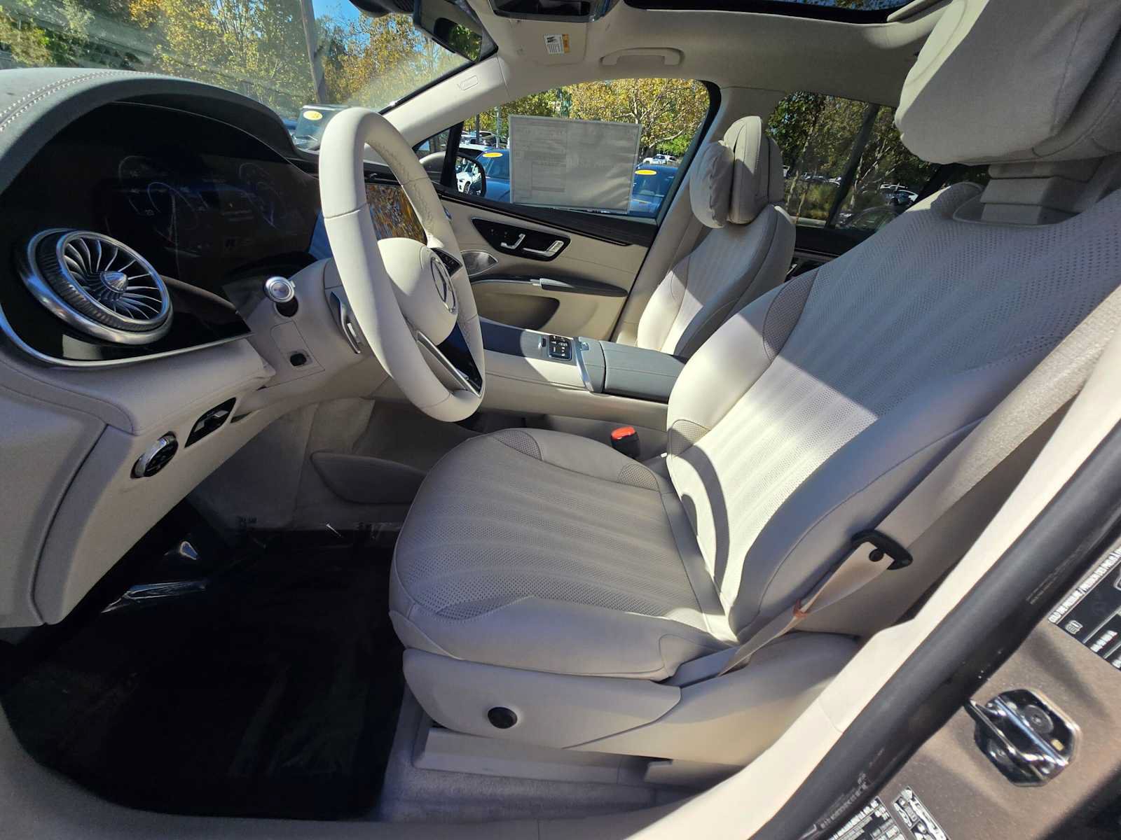 New 2027 Mercedes-Benz EQS 400 4MATIC SUV image 23