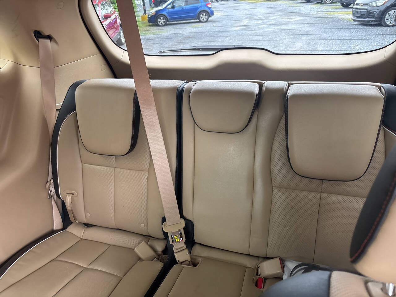 Used 2015 Kia Sedona SX FWD image 26