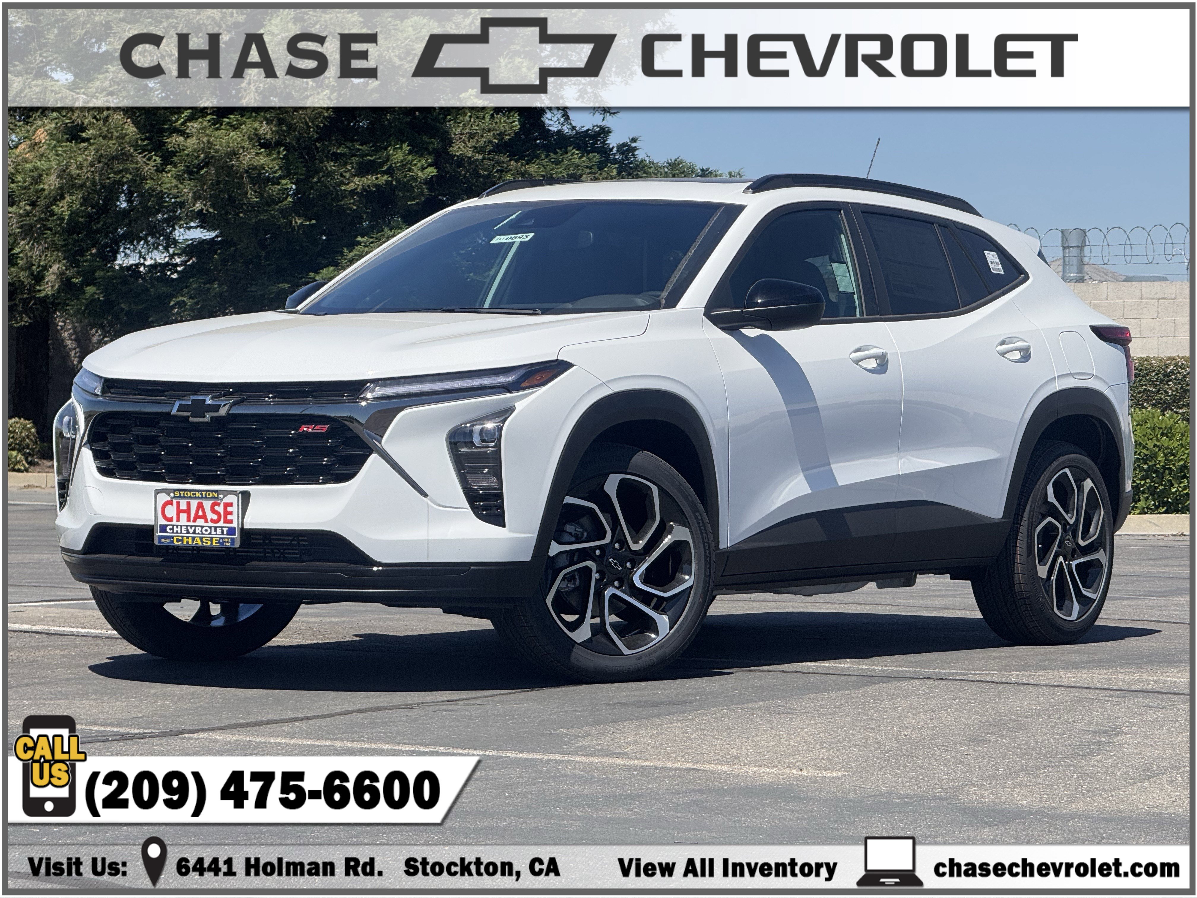 New 2026 Chevrolet Trax RS w/ Sunroof Package FWD image 1