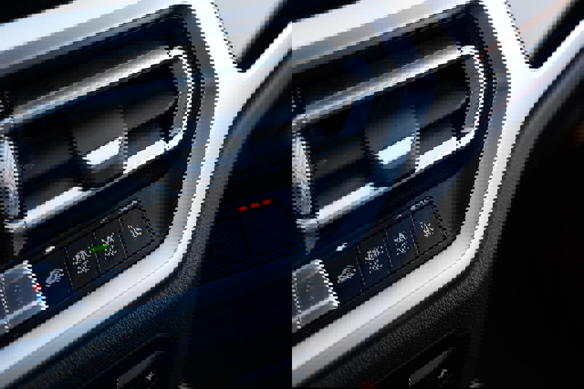 Used 2019 BMW 330i Sedan w/ Premium Package image 40