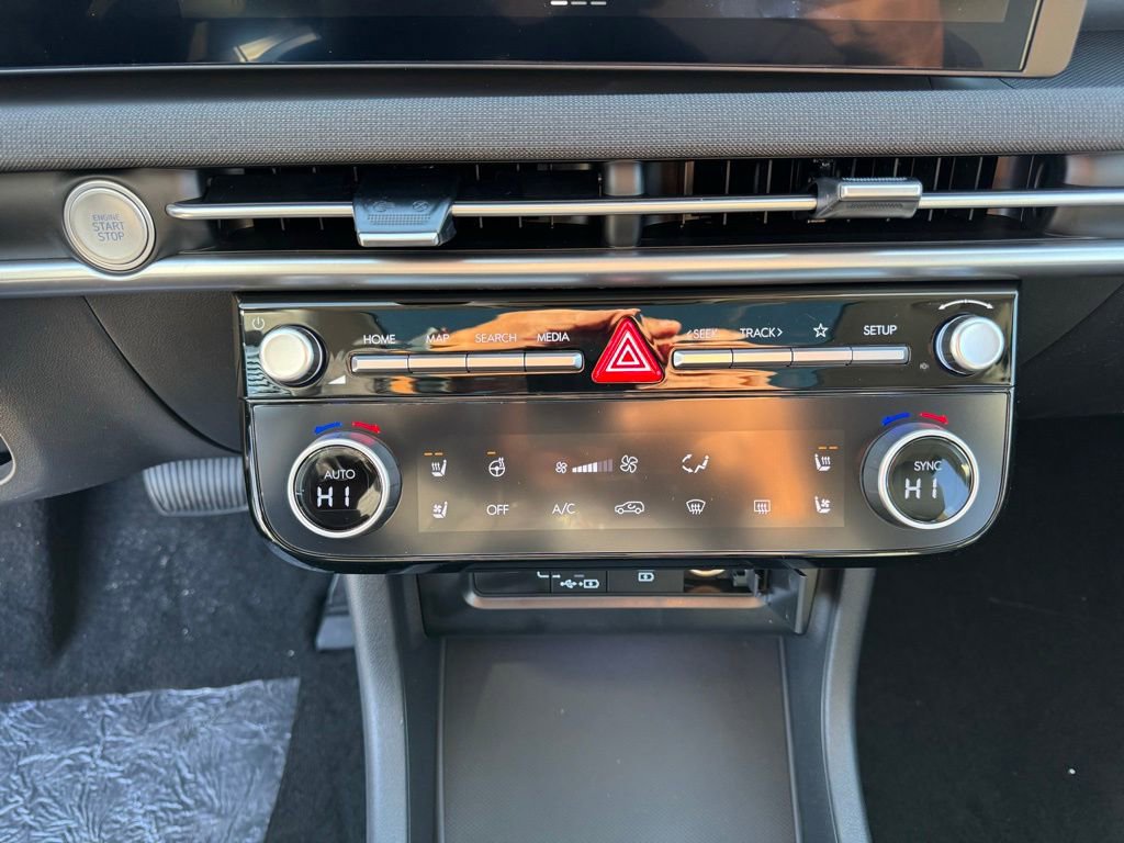 New 2026 Hyundai Tucson Limited image 26