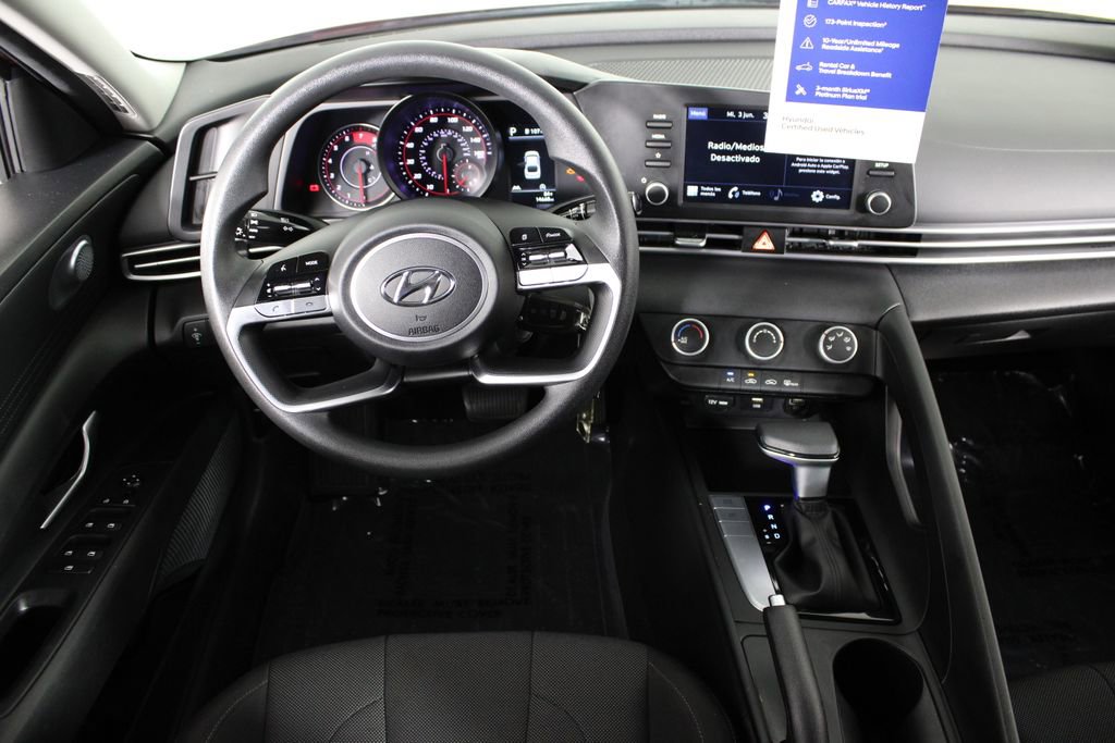 Used 2023 Hyundai Elantra SE FWD image 8