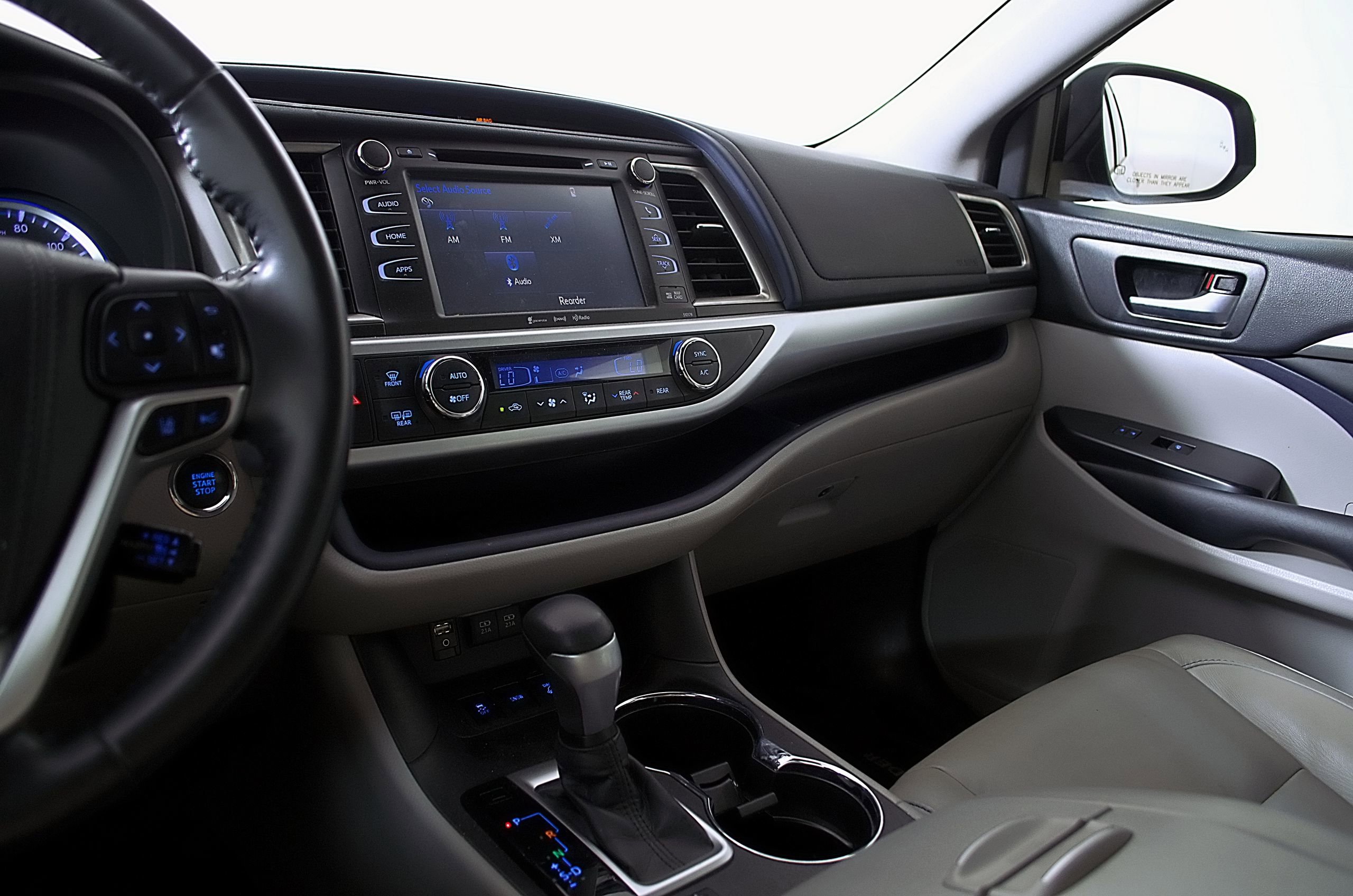 Used 2018 Toyota Highlander XLE image 28