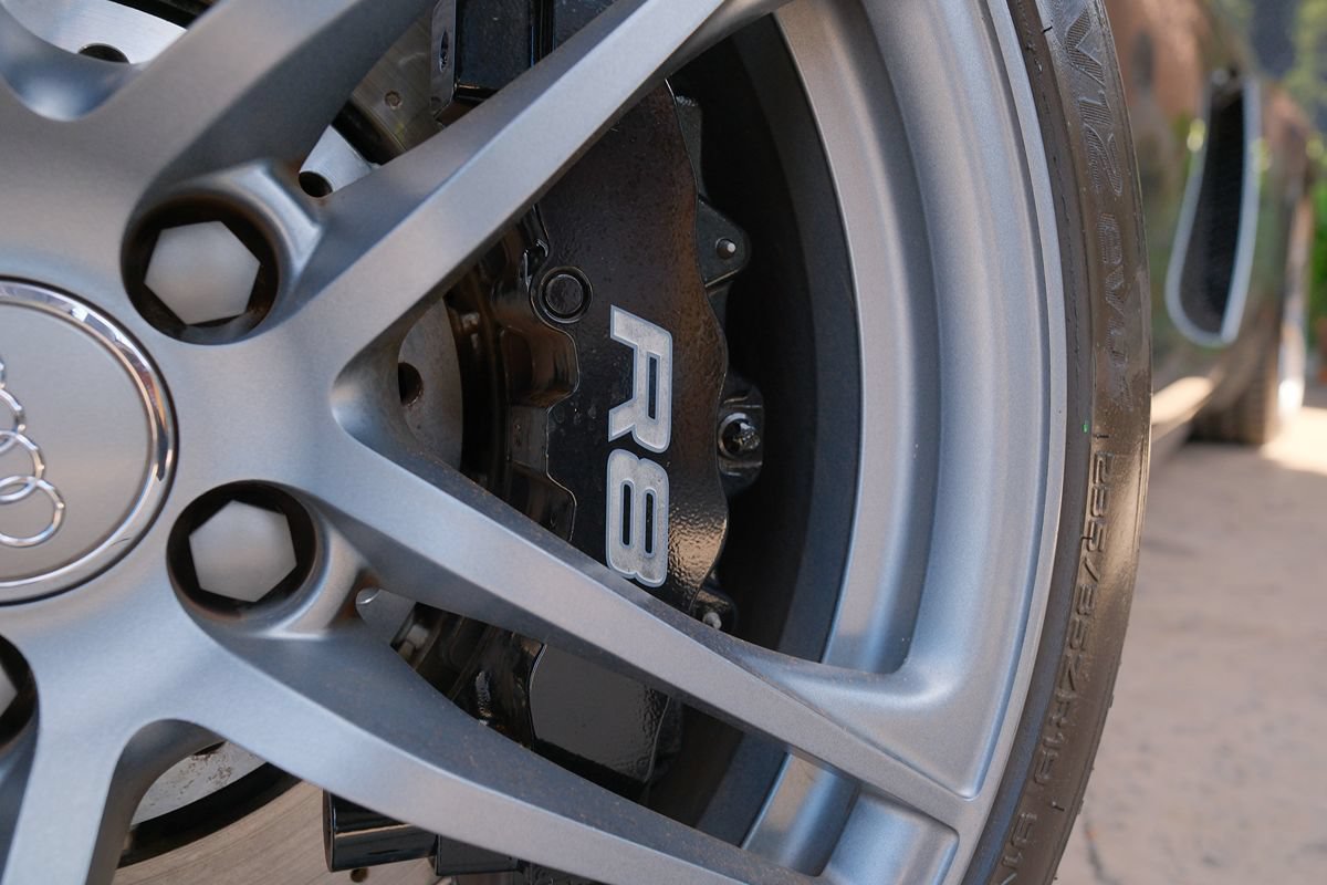 Used 2012 Audi R8 V8 AWD/4WD image 40