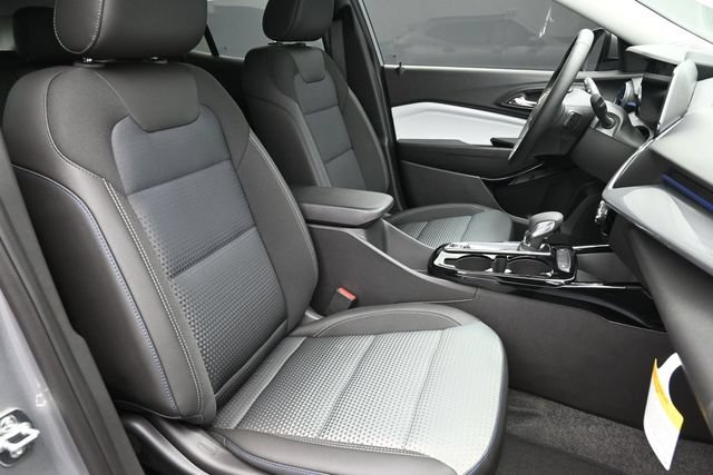 New 2026 Chevrolet Trax LT w/ Driver Confidence Package FWD image 26