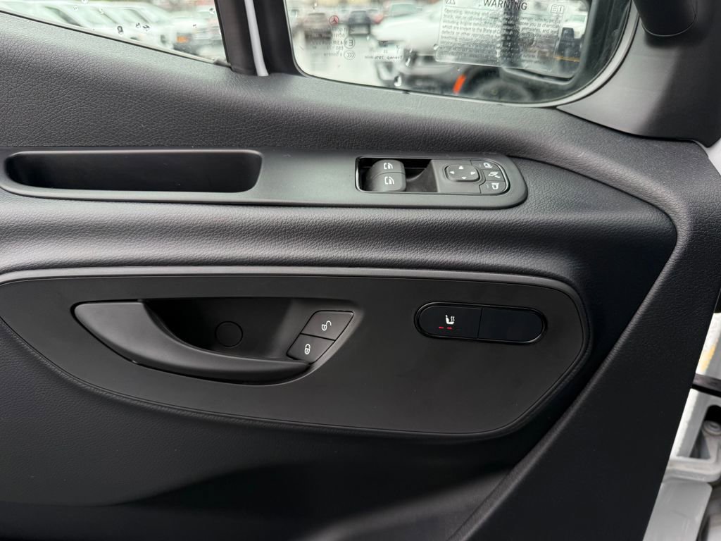 Used 2025 Mercedes-Benz Sprinter 2500 image 22