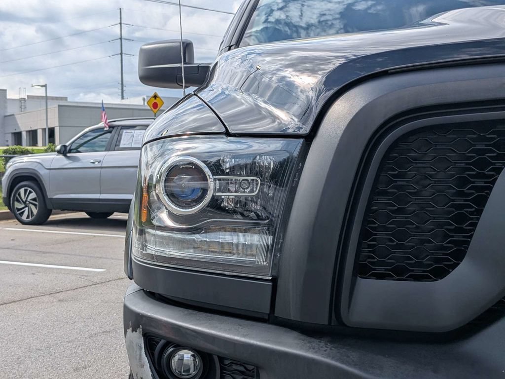Used 2019 RAM 1500 Warlock AWD/4WD image 9