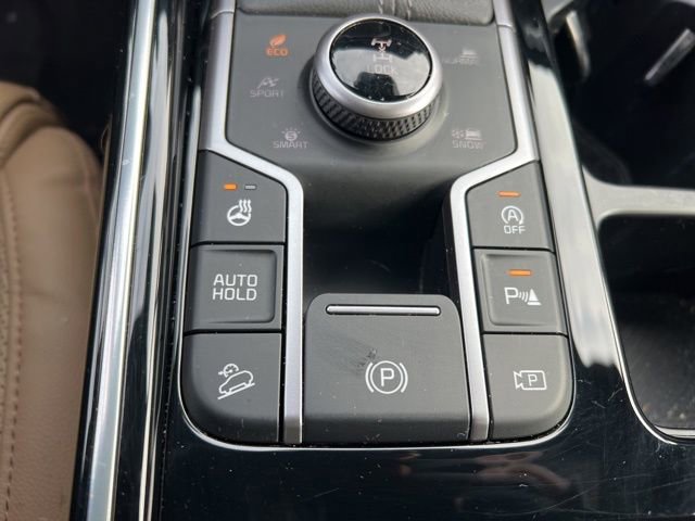 Certified 2025 Kia Sorento SX Prestige w/ Olive Brown Leather Package image 31