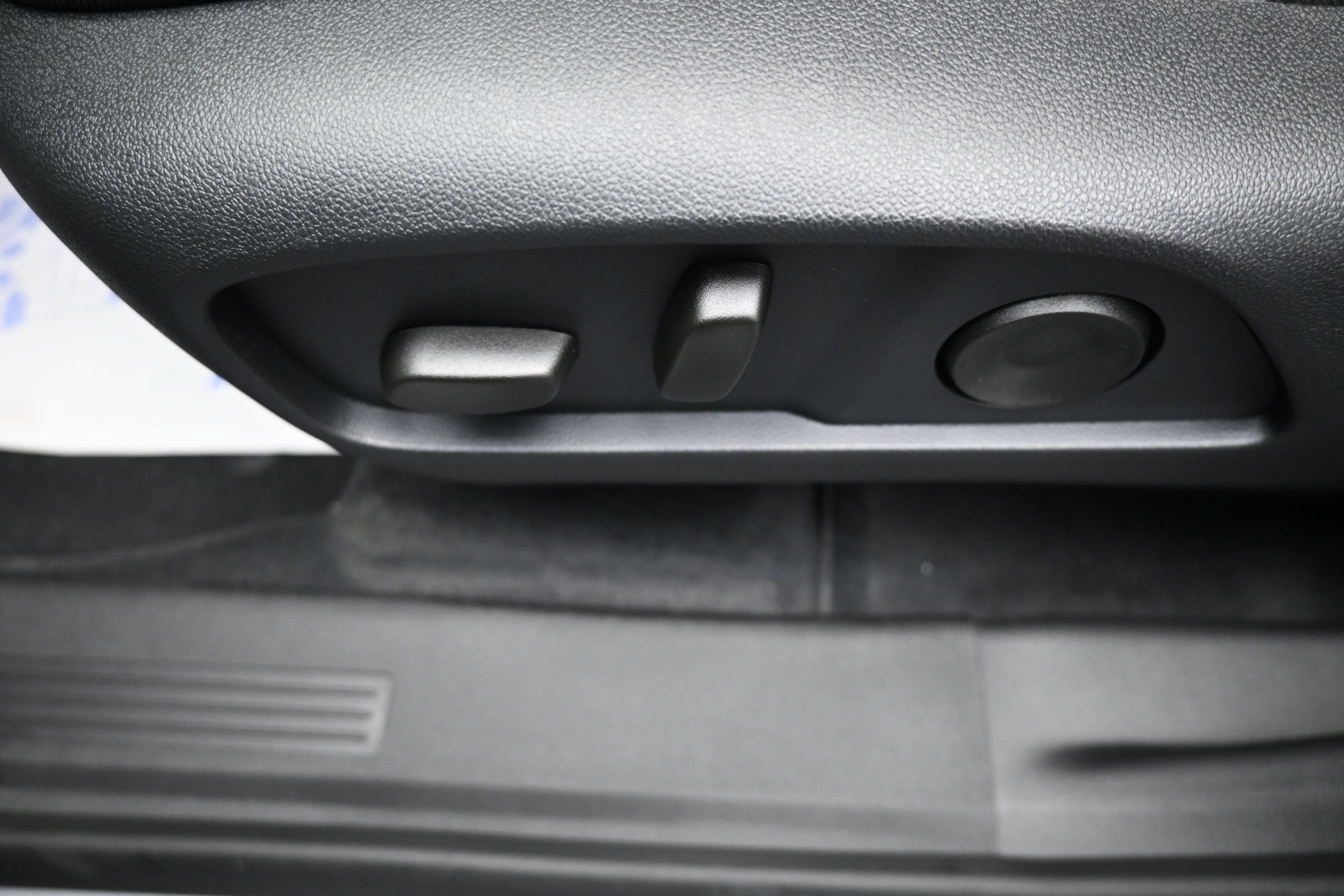 New 2027 Chevrolet Equinox RS AWD/4WD image 11