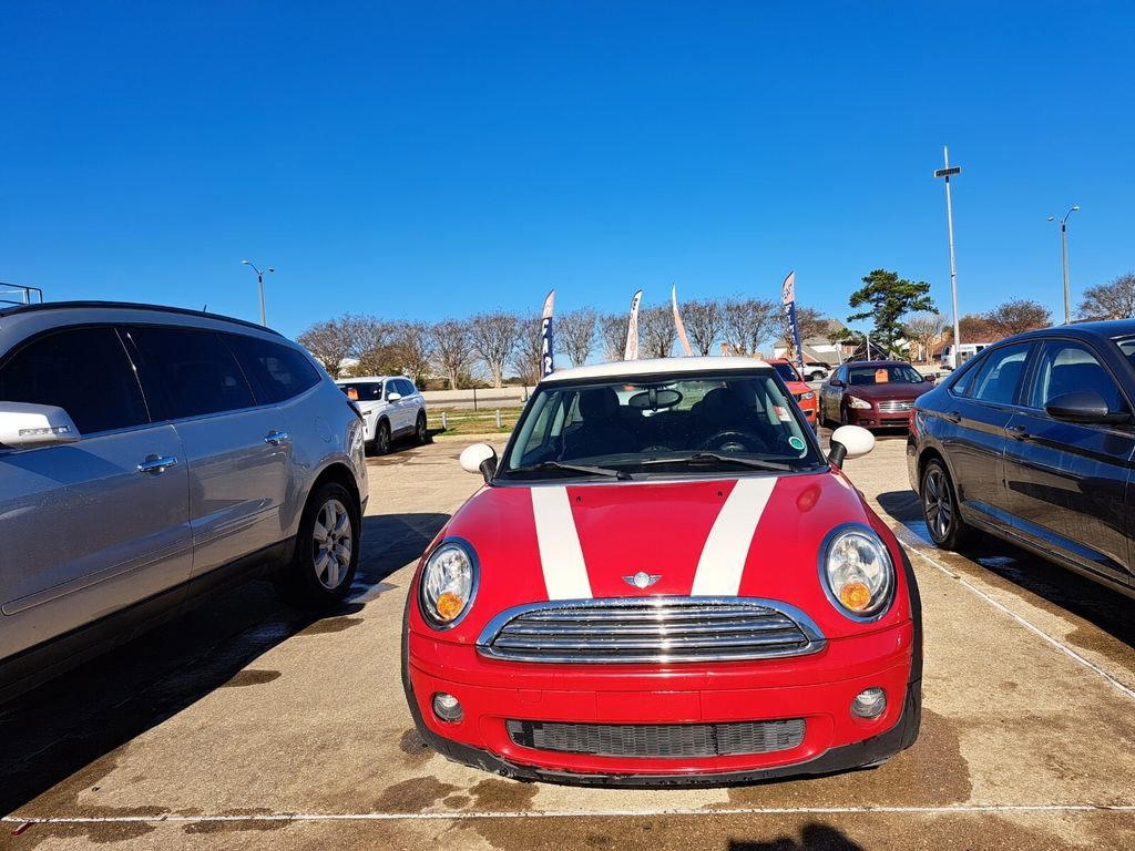 Used 2009 MINI Cooper Hardtop image 2