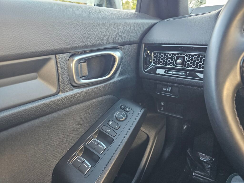 Used 2024 Honda Civic Sport image 28