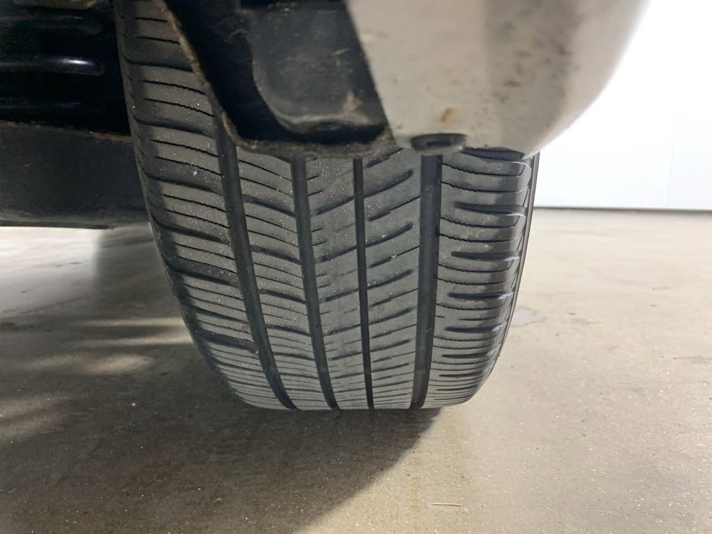 Used 2020 Toyota Camry SE image 38