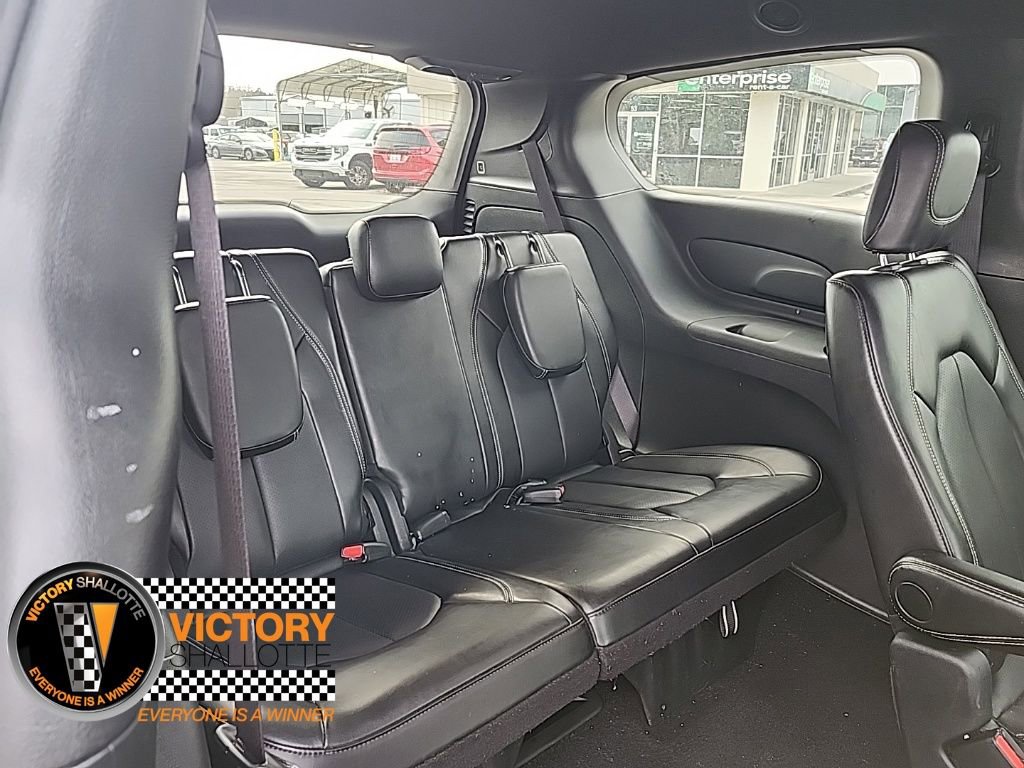 Certified 2025 Chrysler Pacifica Select image 37