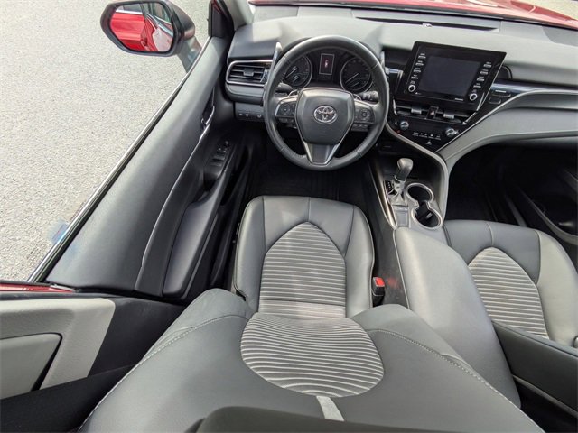 Used 2024 Toyota Camry SE image 24