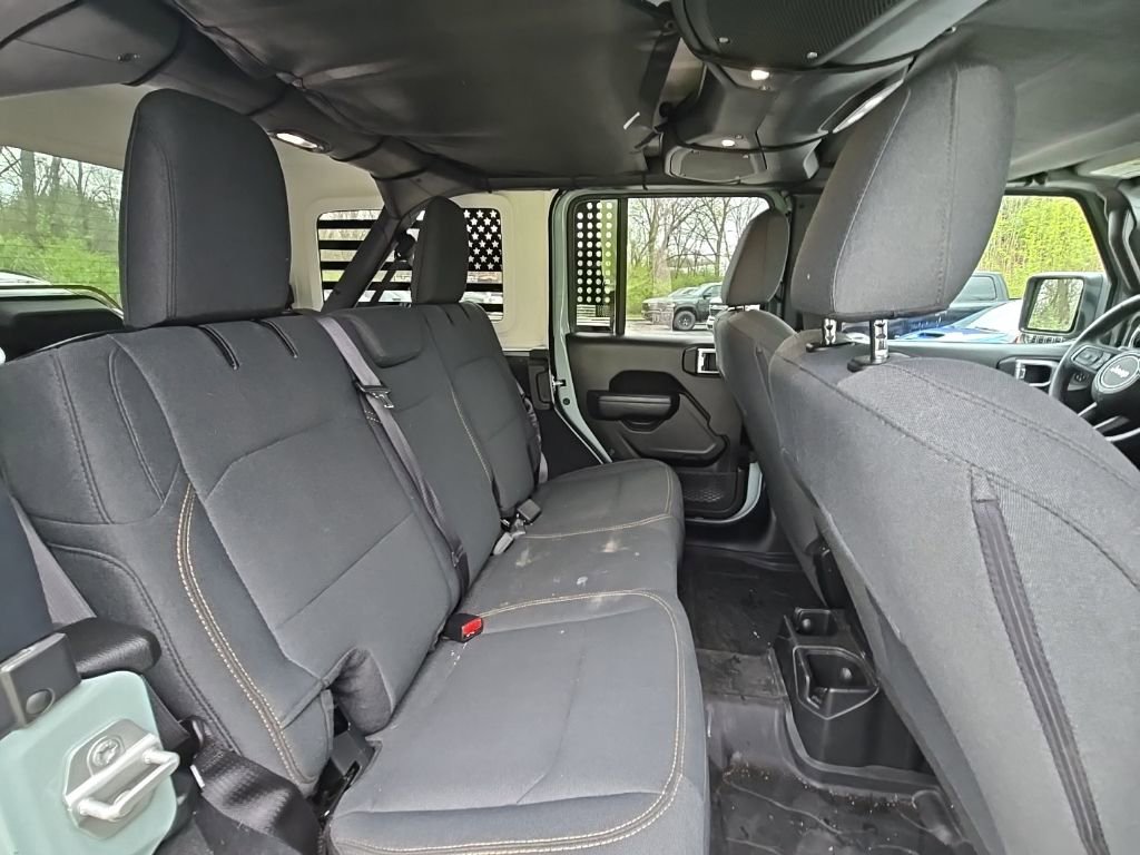 Used 2024 Jeep Wrangler Sport S image 18