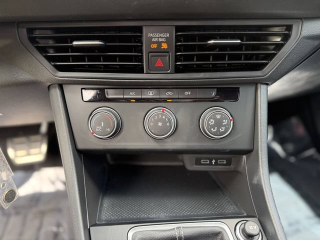 Used 2023 Volkswagen Jetta Sport FWD image 21