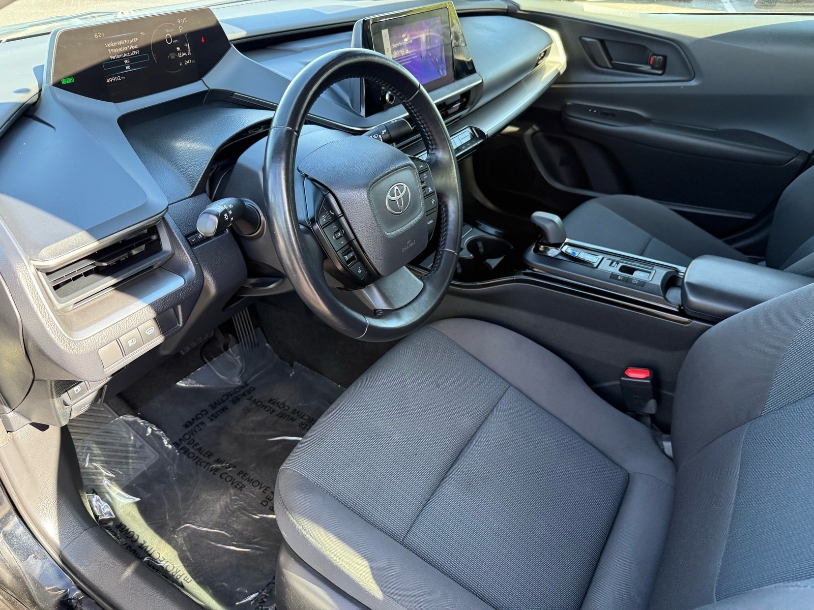 Used 2024 Toyota Prius LE FWD image 12
