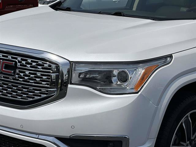 Used 2018 GMC Acadia Denali AWD/4WD image 7