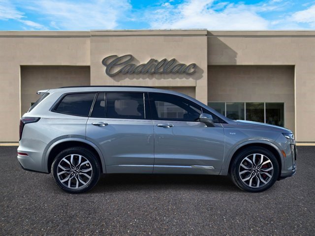 Certified 2024 Cadillac XT6 Sport w/ Technology Package image 2