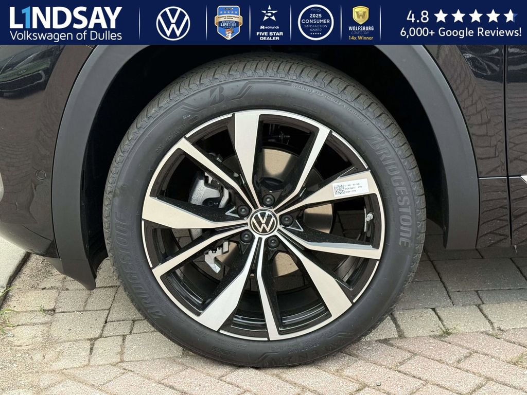 New 2026 Volkswagen Atlas Cross Sport SEL Premium R-Line image 7
