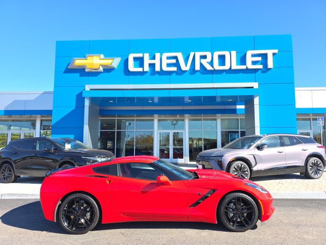 Used 2016 Chevrolet Corvette Stingray Coupe RWD image 2