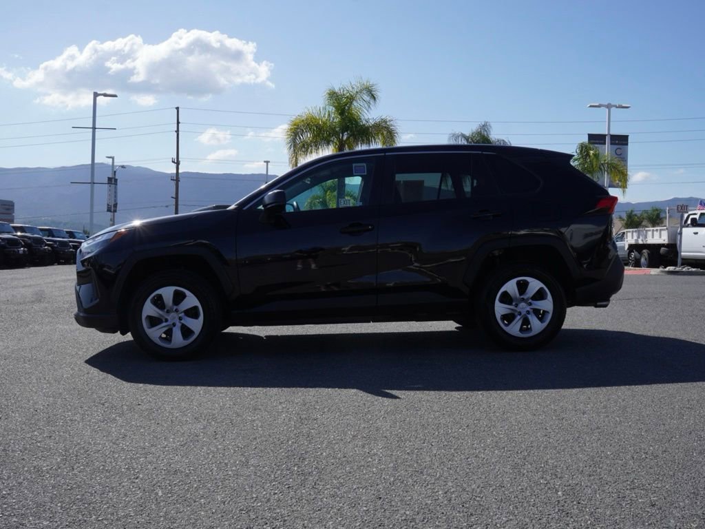 Used 2024 Toyota RAV4 LE image 7