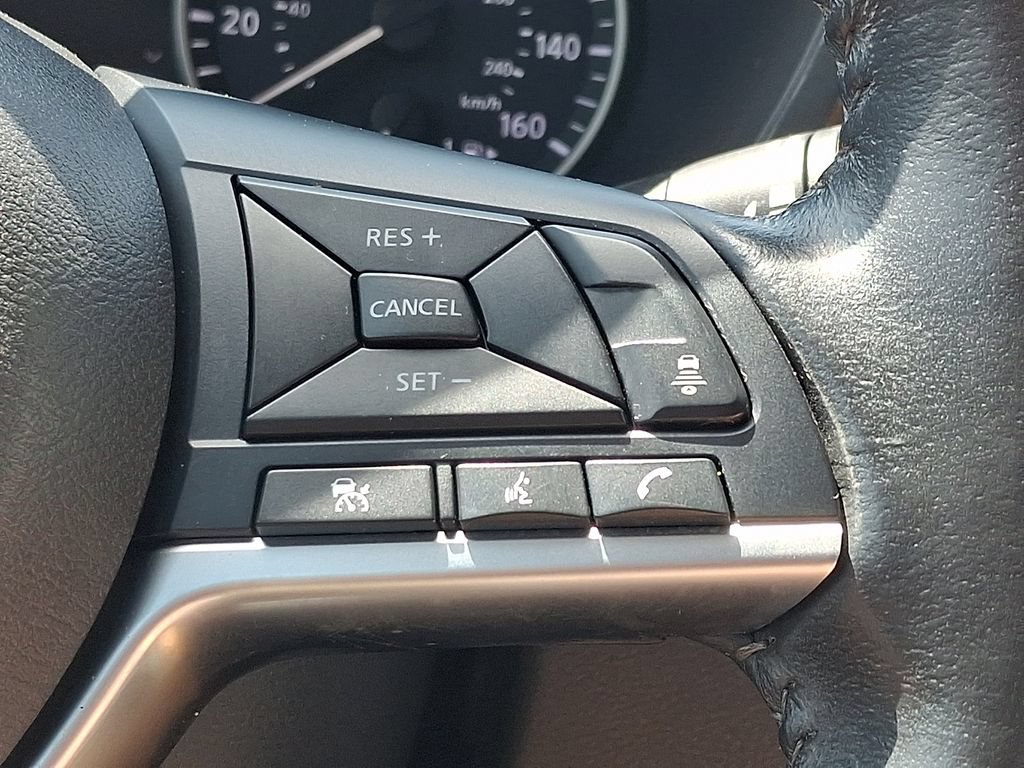 Used 2022 Nissan Sentra SV w/ SV Premium Package FWD image 24