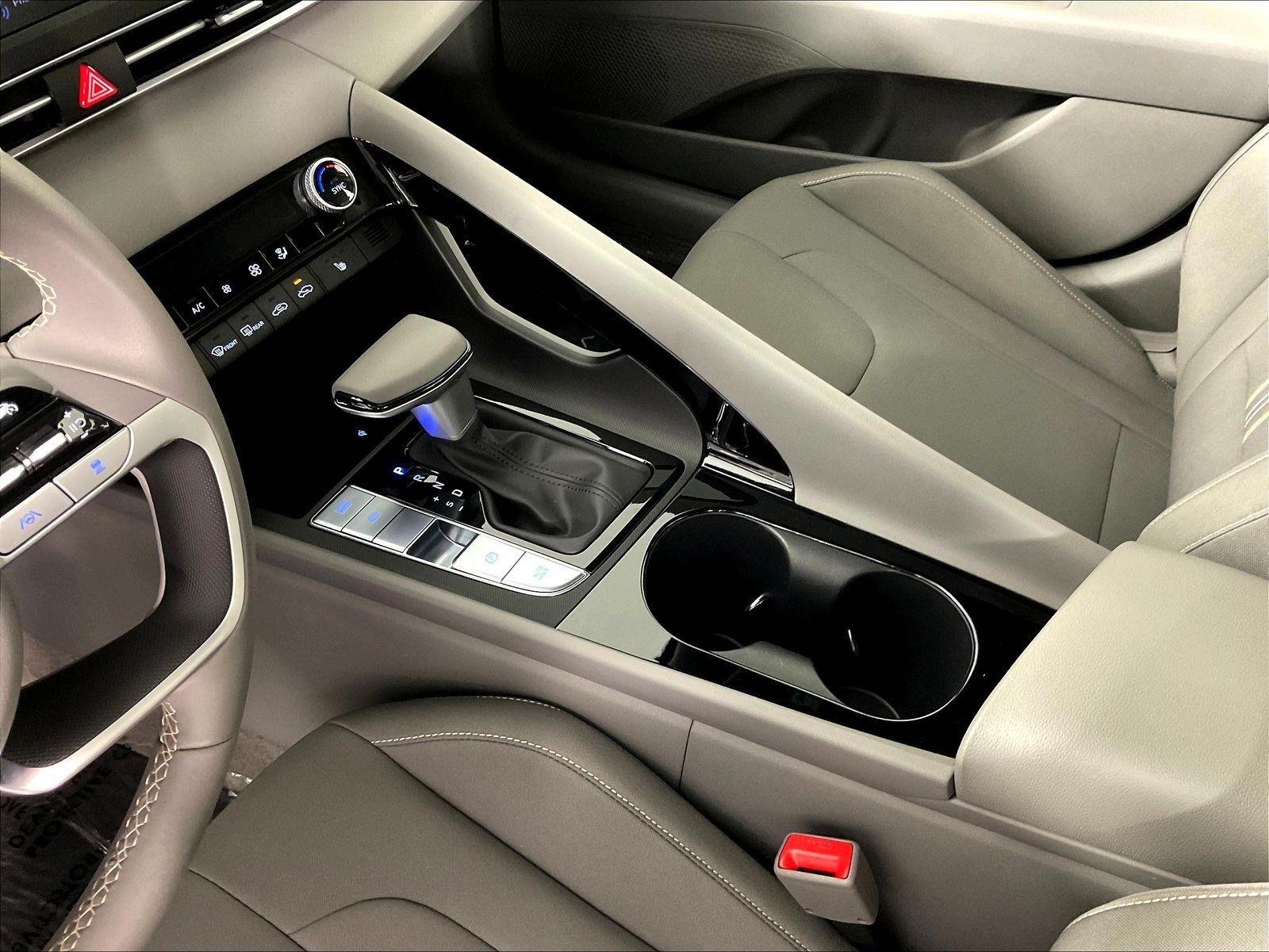 Certified 2026 Hyundai Elantra SEL Sport FWD image 17