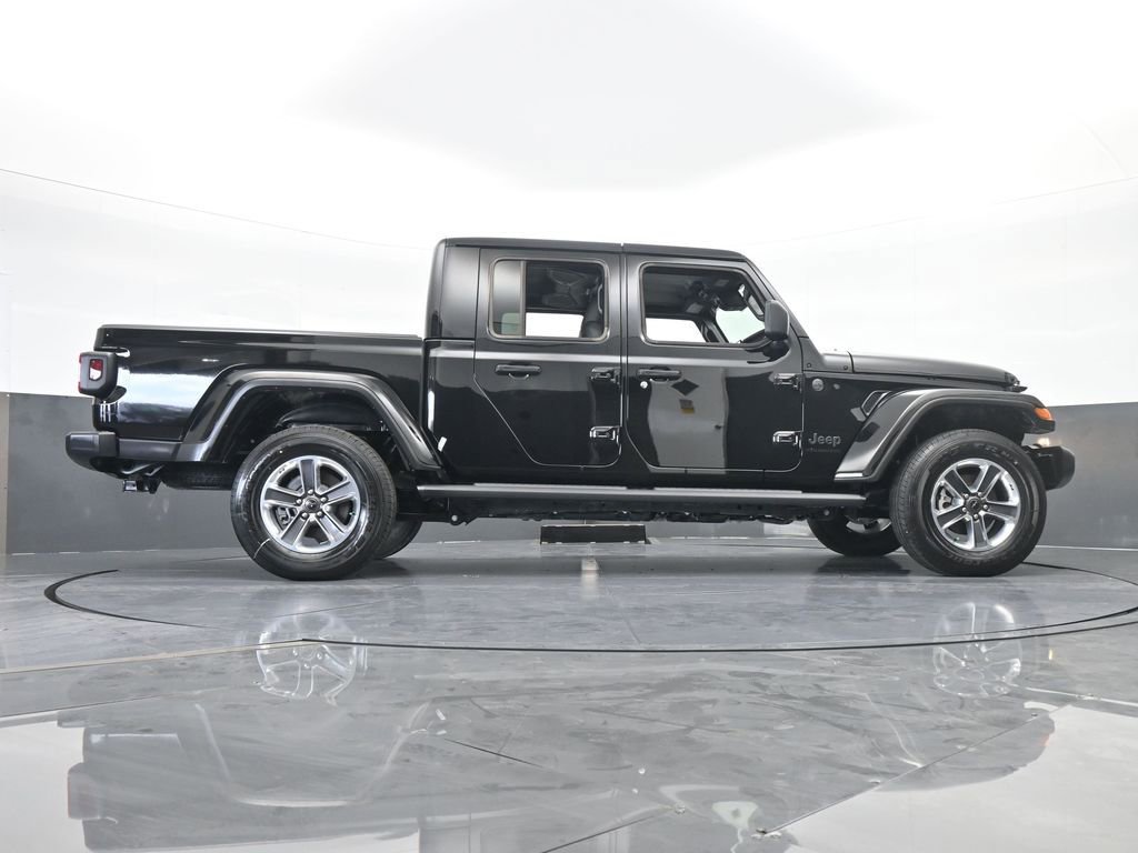 Used 2024 Jeep Gladiator Sport w/ Premium Package image 58