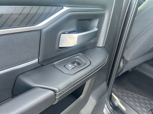 New 2026 RAM 2500 Big Horn AWD/4WD image 33