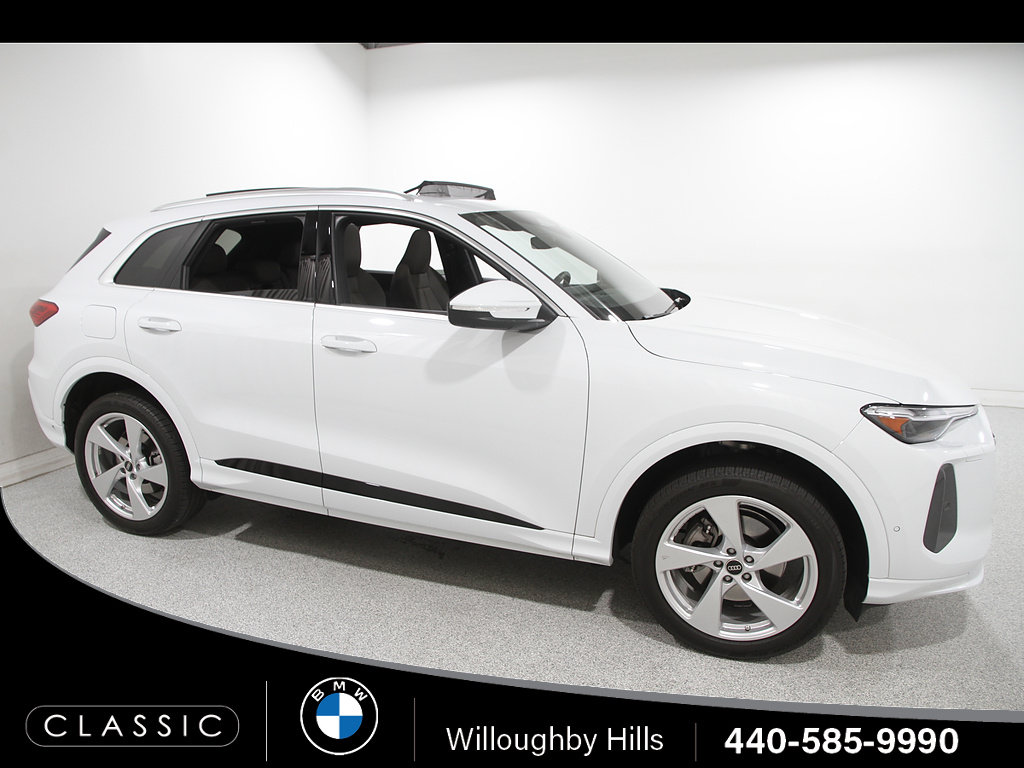 Used 2025 Audi Q5 Premium Plus AWD/4WD image 1