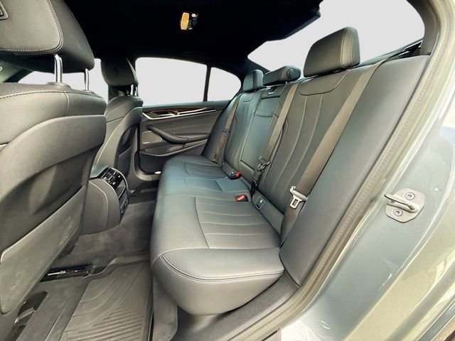 Used 2023 BMW 530i w/ Premium Package image 21