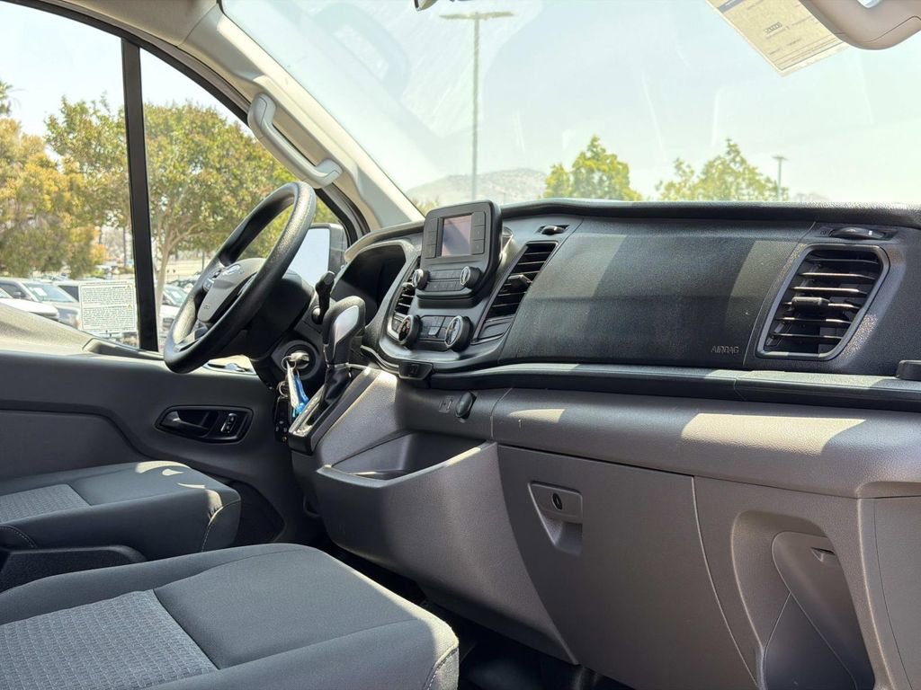 Certified 2025 Ford Transit 250 Low Roof w/ Exterior Upgrade Package RWD image 8