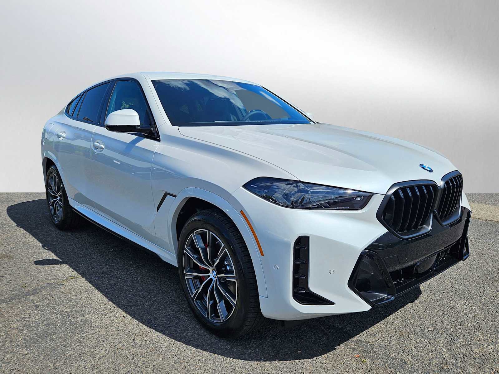 New 2026 BMW X6 xDrive40i w/ Premium Package