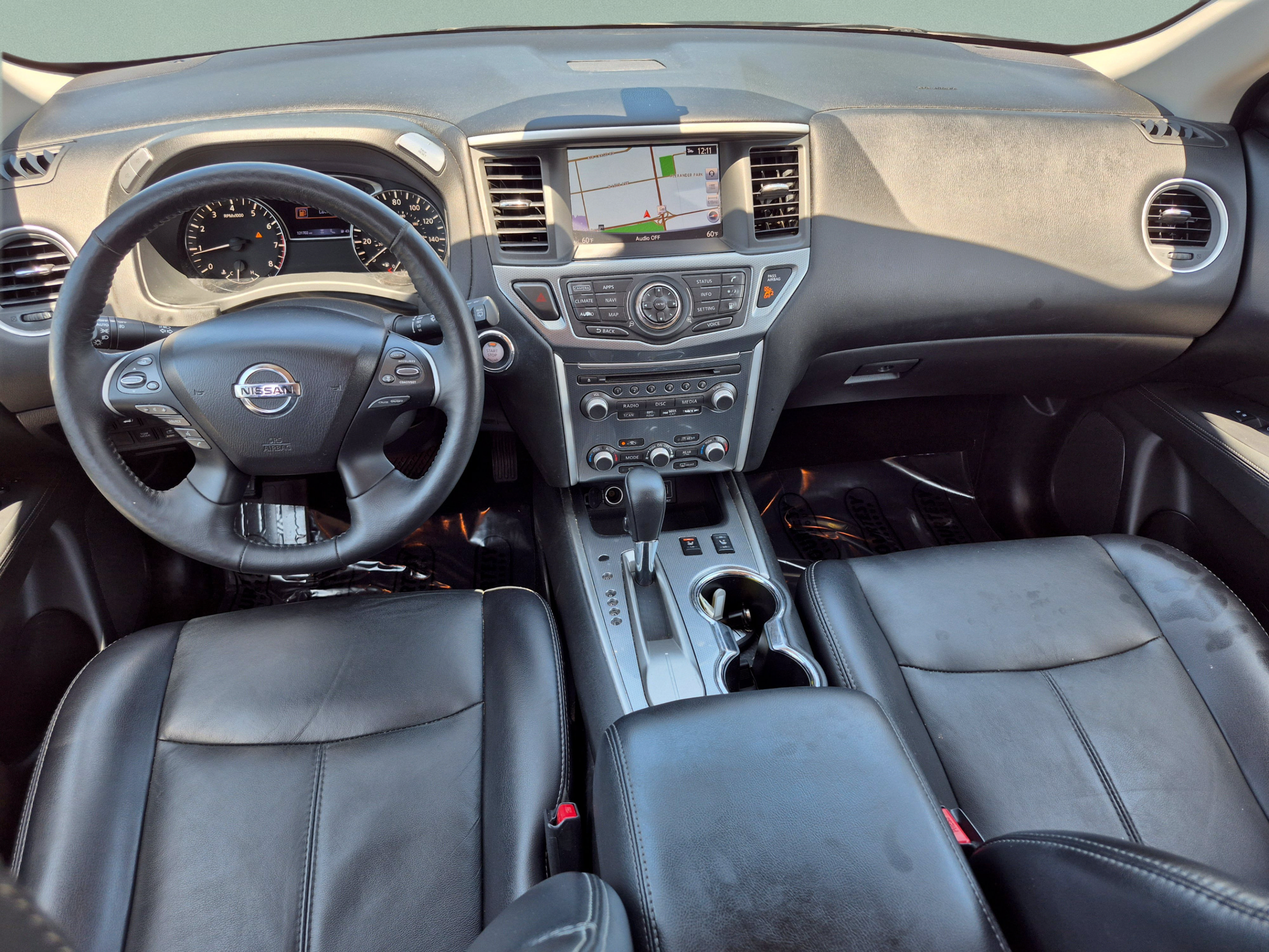 Used 2019 Nissan Pathfinder SL FWD image 13