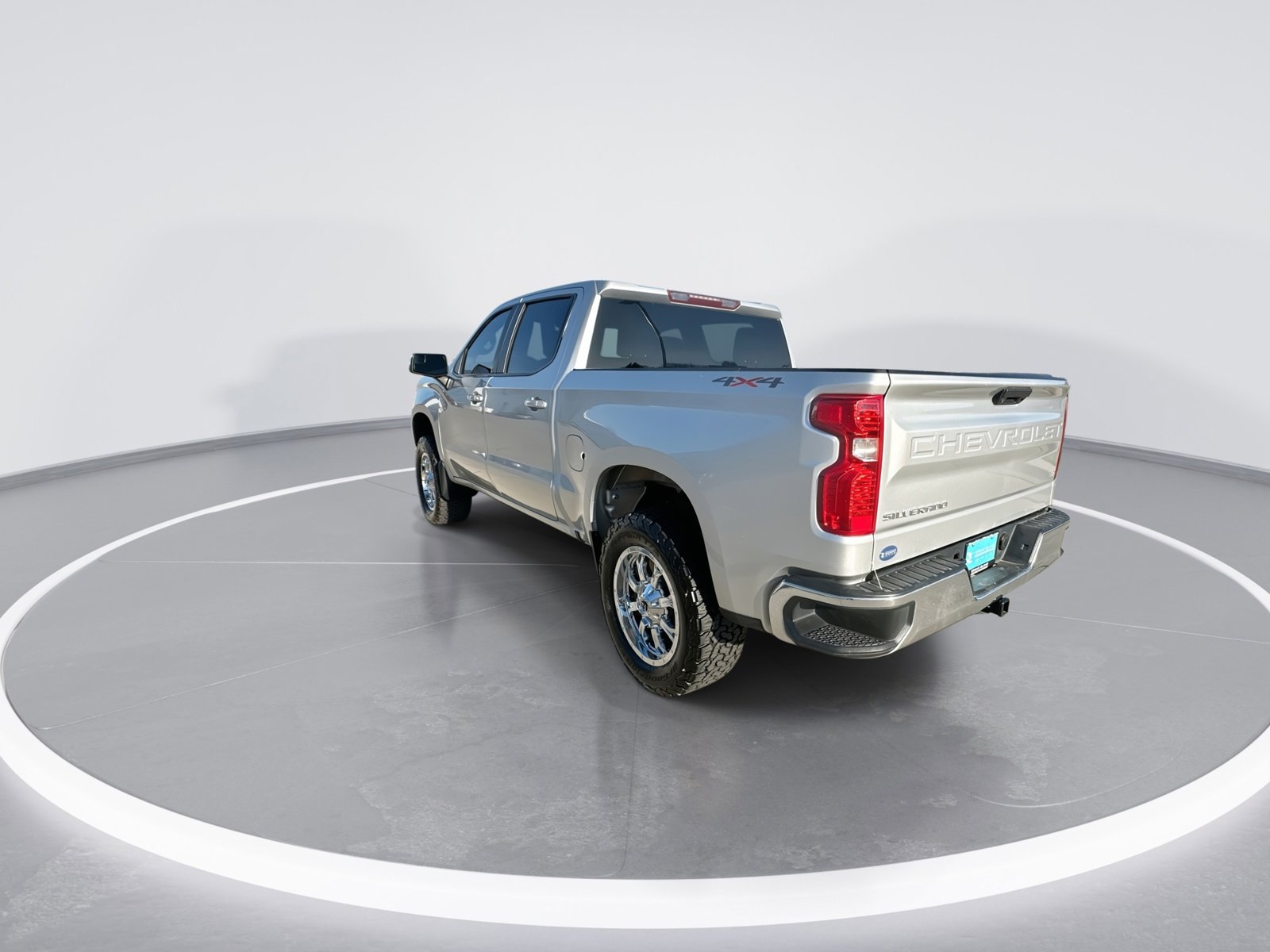 Used 2020 Chevrolet Silverado 1500 LT AWD/4WD image 6