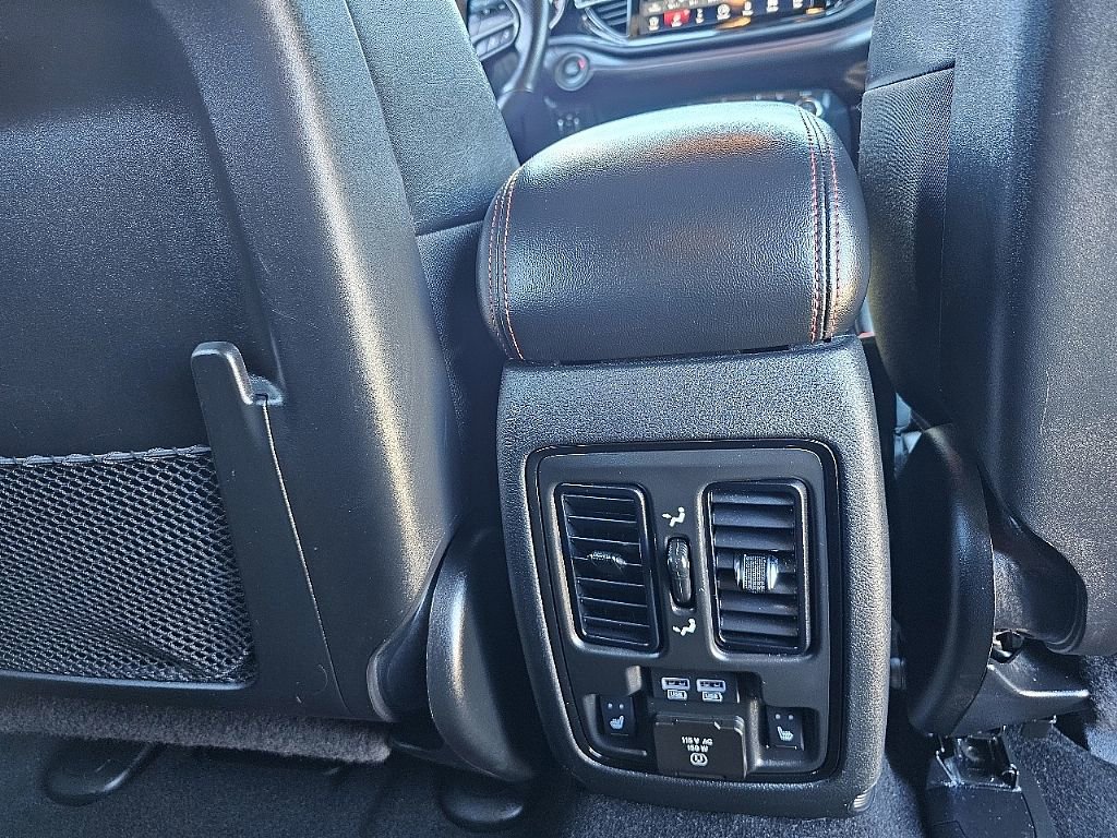 Used 2025 Dodge Durango GT image 22