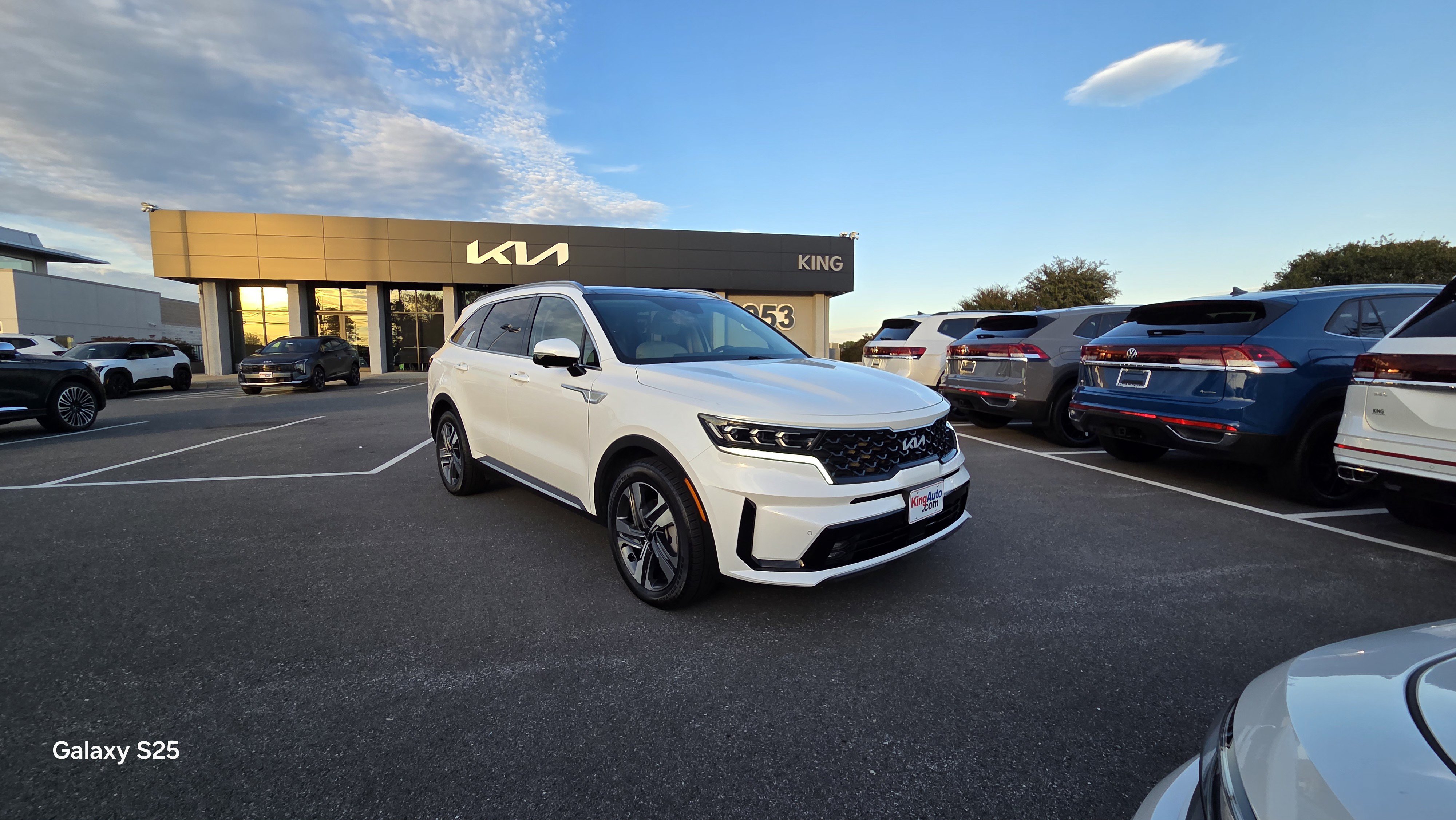 Certified 2023 Kia Sorento SX Prestige w/ Panoramic Sunroof Package